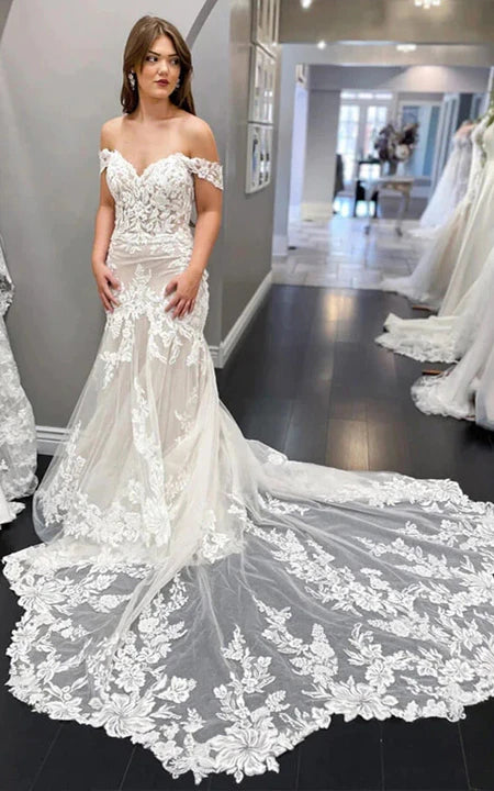 Off-the-shoulder Lace Mermaid Elegant Wedding Dress with Court Train