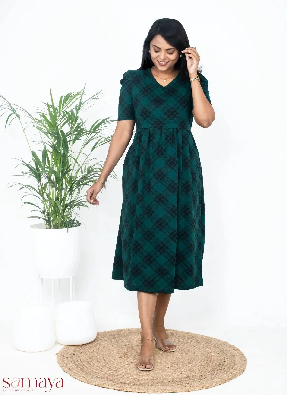 Midi Green Checked Light Weight Dress